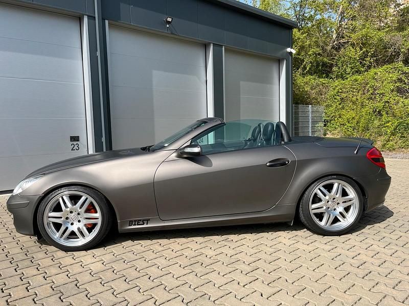 Gebraucht Mercedes SLK280 231 PS (169 kW) 2006 Andere farben Cabrio