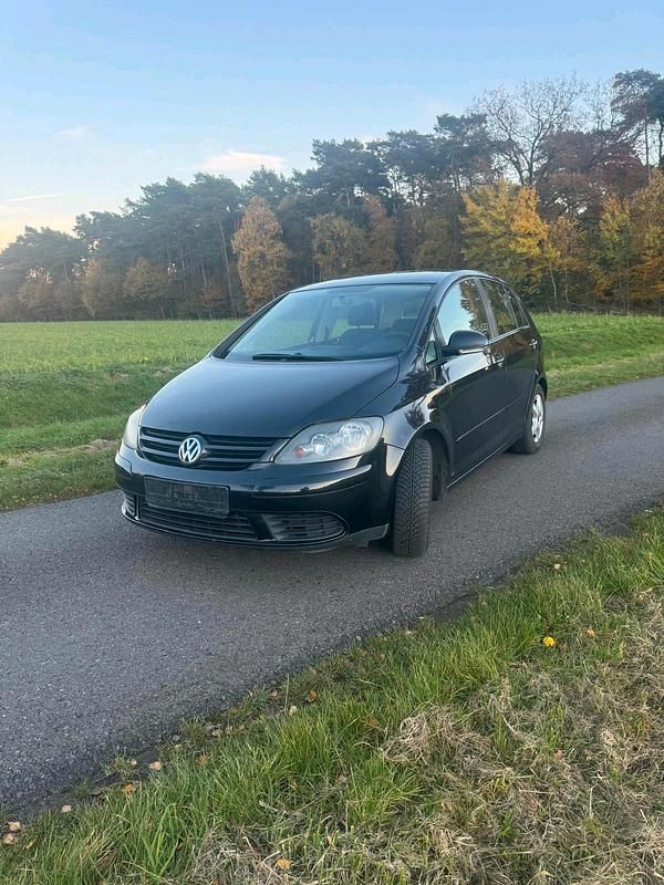 Schwarz Gebraucht 2006 VW Golf IV Kleinwagen | 4.450 € (Teuer) - Bild 1/4