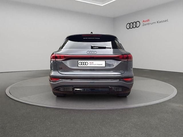 Gebraucht Audi Q6 e-tron Performance 225 kW (306 PS) 2025 Magnetgrau SUV