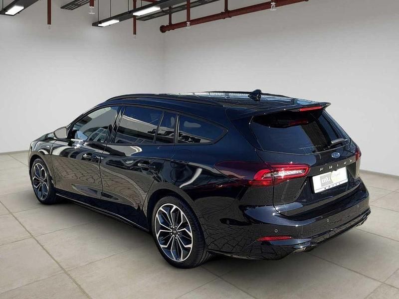 Neu Ford Focus ST-Line X 155 PS (114 kW) 2026 Schwarz Limousine