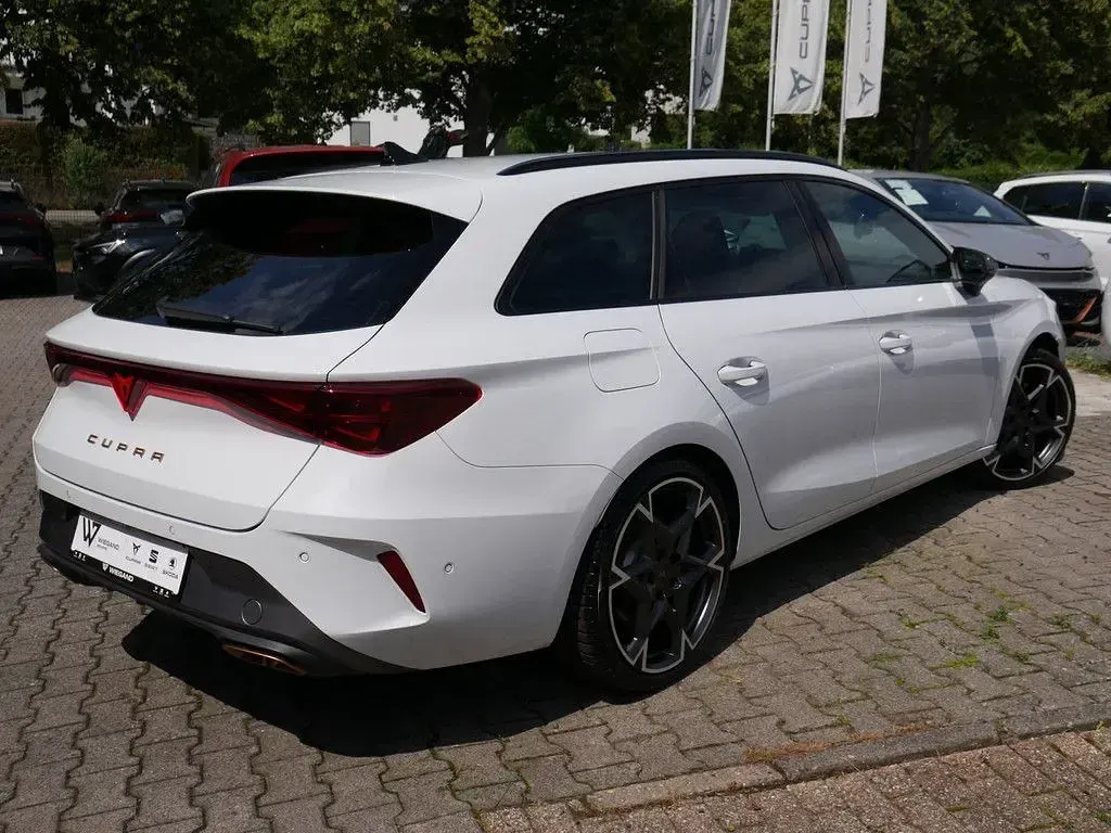 Gebraucht Cupra Leon VZ 272 PS (200 kW) 2025 Weiß Limousine