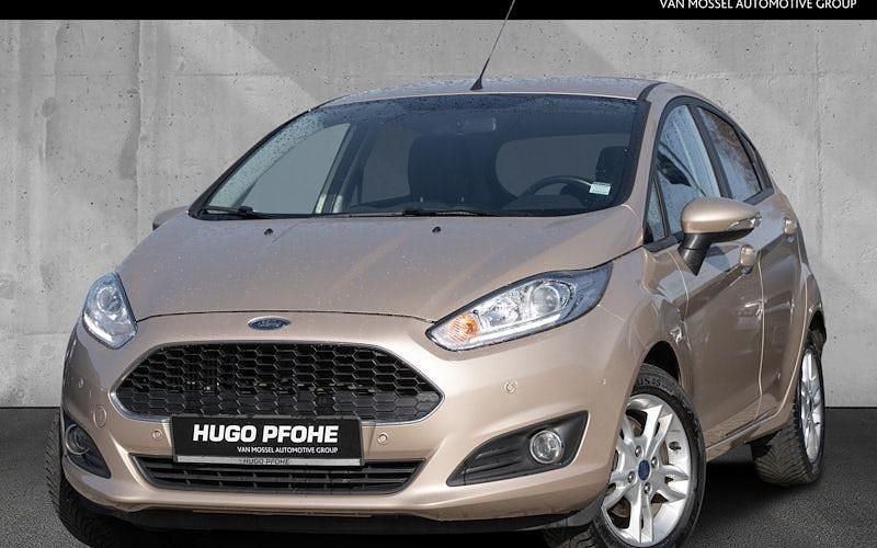 Gebraucht Ford Fiesta Celebration 101 PS (74 kW) 2017 Beige Limousine