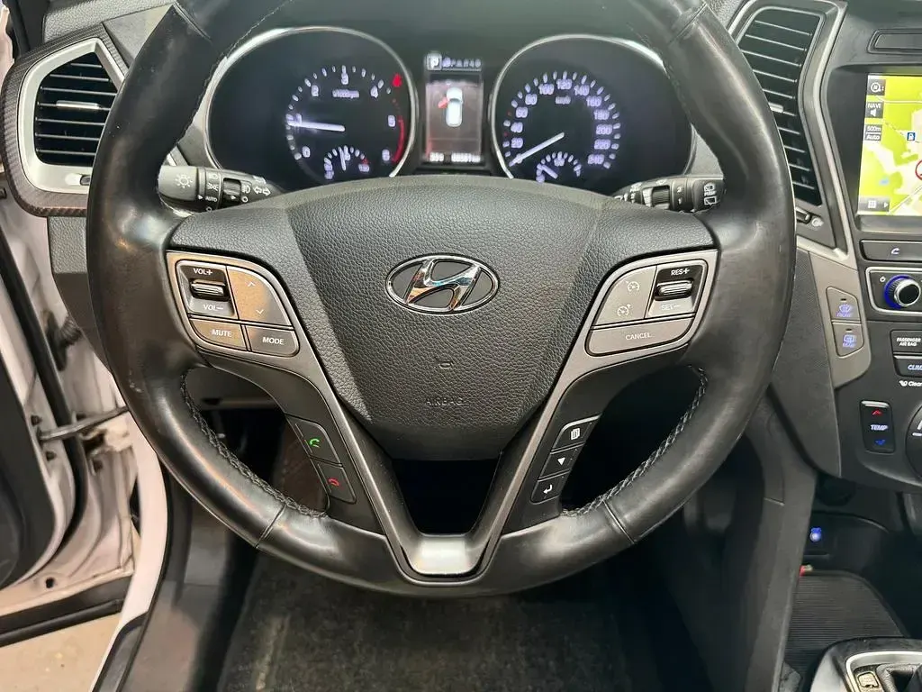 Gebraucht Hyundai Santa Fe 200 PS (147 kW) 2017 Weiß SUV