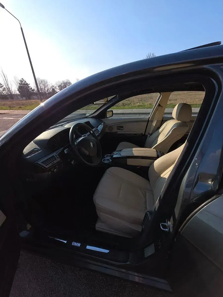 Gebraucht BMW 730 Sport Line 231 PS (169 kW) 2006 Grau Limousine