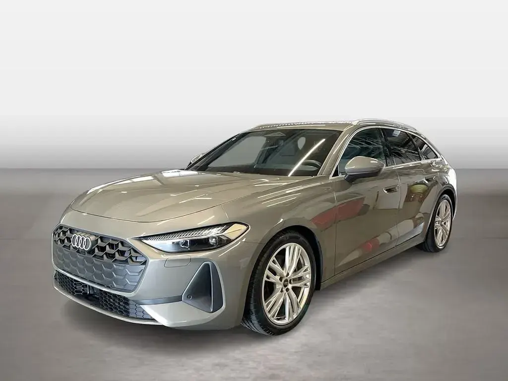 Gebraucht Audi A5 Ambiente 204 PS (150 kW) 2025 Kombi
