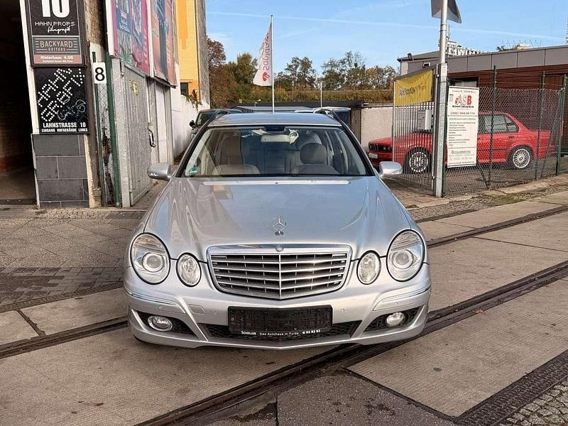 Gebraucht Mercedes E280 Elegance 190 PS (139 kW) 2006 Silber Kombi