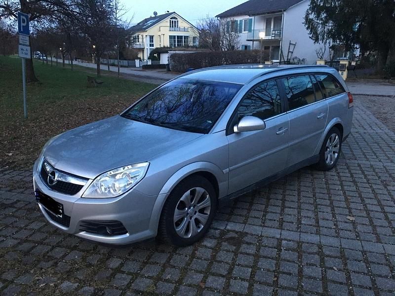 Silber Gebraucht 2007 Opel Vectra Innovation Kombi | 1.799 € (Guter Preis) - Bild 1/4