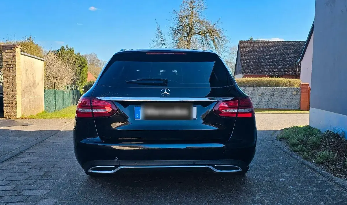 Gebraucht Mercedes C220 170 PS (125 kW) 2015 Schwarz Kombi