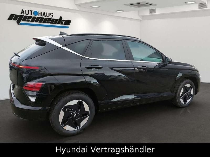 Gebraucht Hyundai Kona Trend 160 kW (218 PS) 2024 Abyss black / mic SUV