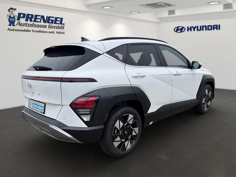 Neu Hyundai Kona Prime 139 PS (102 kW) 2025 Atlas weiss SUV