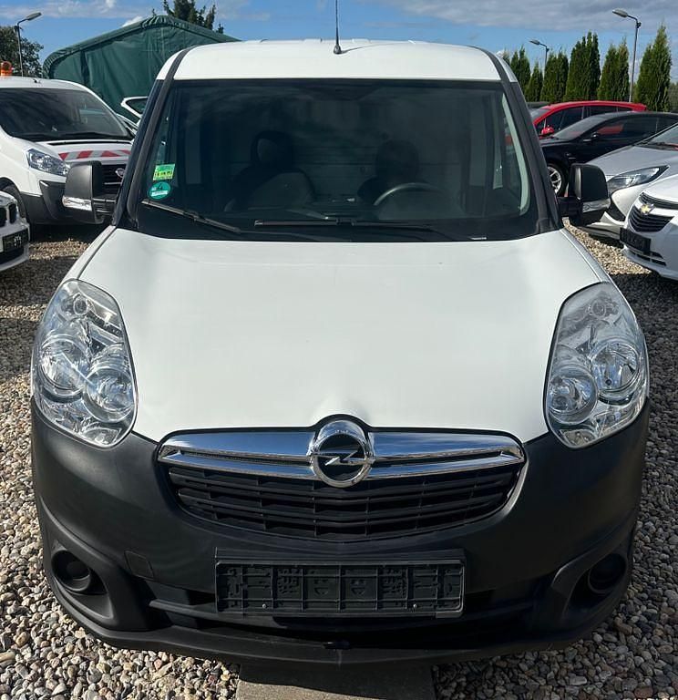 Gebraucht Opel Combo 90 PS (66 kW) 2016 Weiß Van / Kleinbus