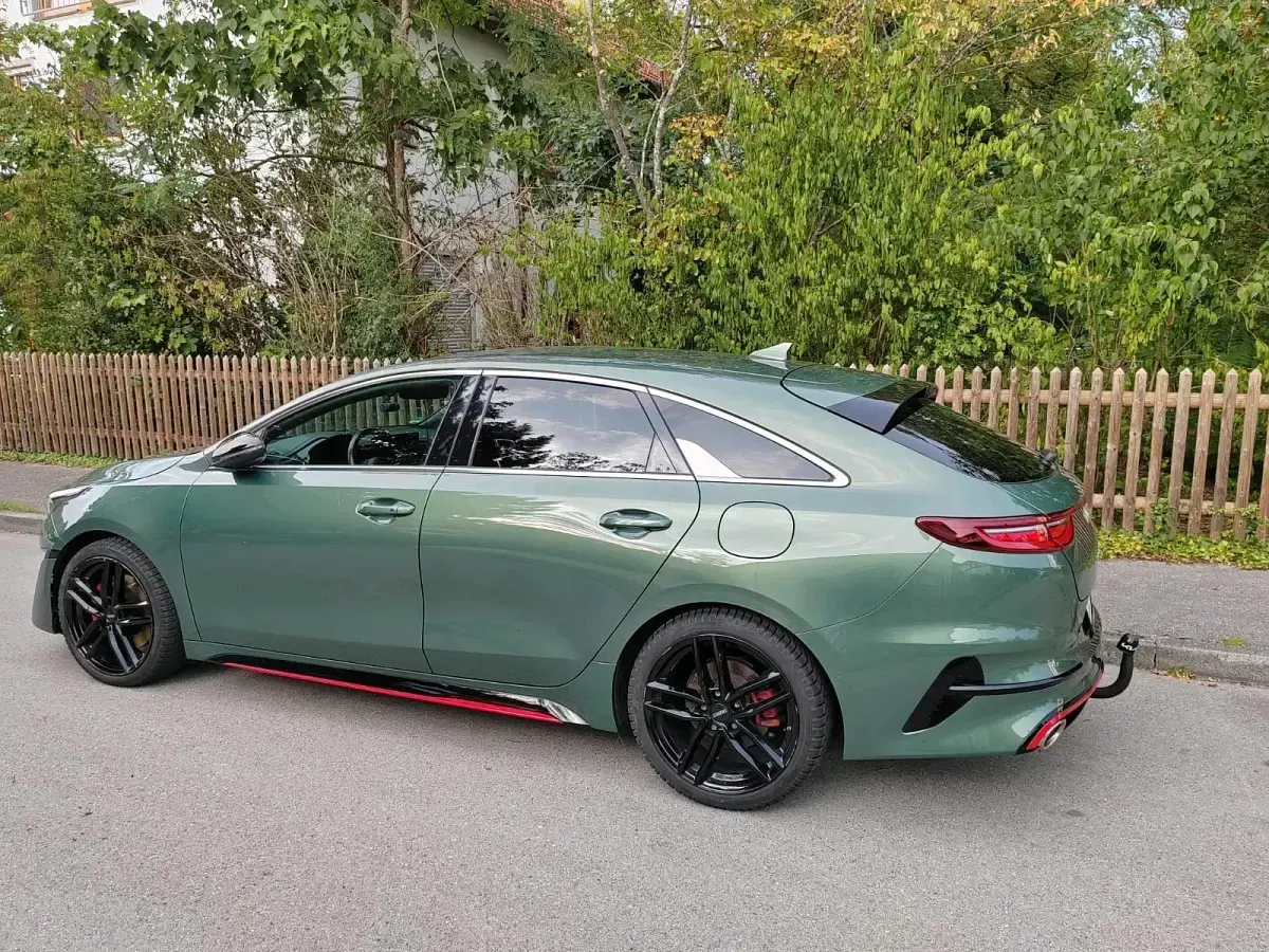 Gebraucht Kia ProCeed GT GT 204 PS (150 kW) 2023 Grün Kleinwagen