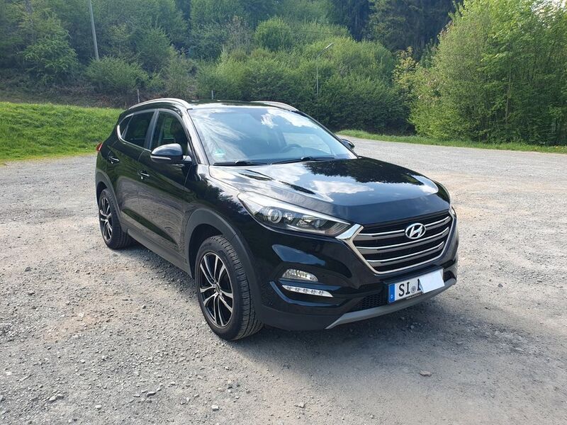 Schwarz Gebraucht 2016 Hyundai Tucson Advantage SUV | 13.399 € (Guter Preis) - Bild 1/4
