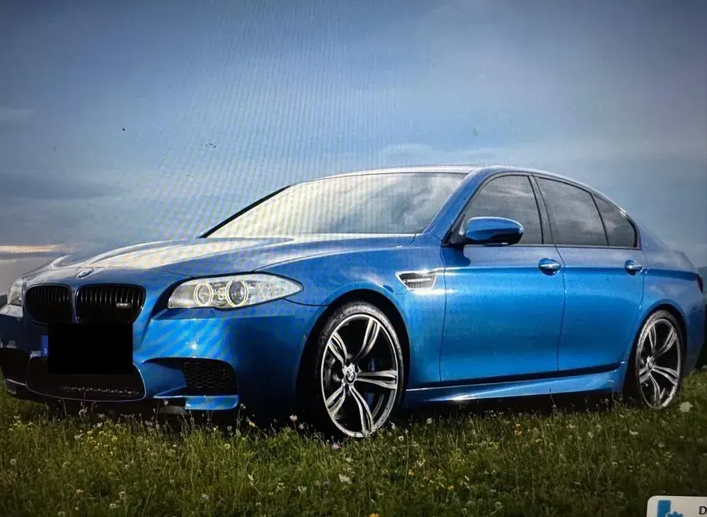 Gebraucht BMW M5 Performance 560 PS (411 kW) 2014 Blau Limousine
