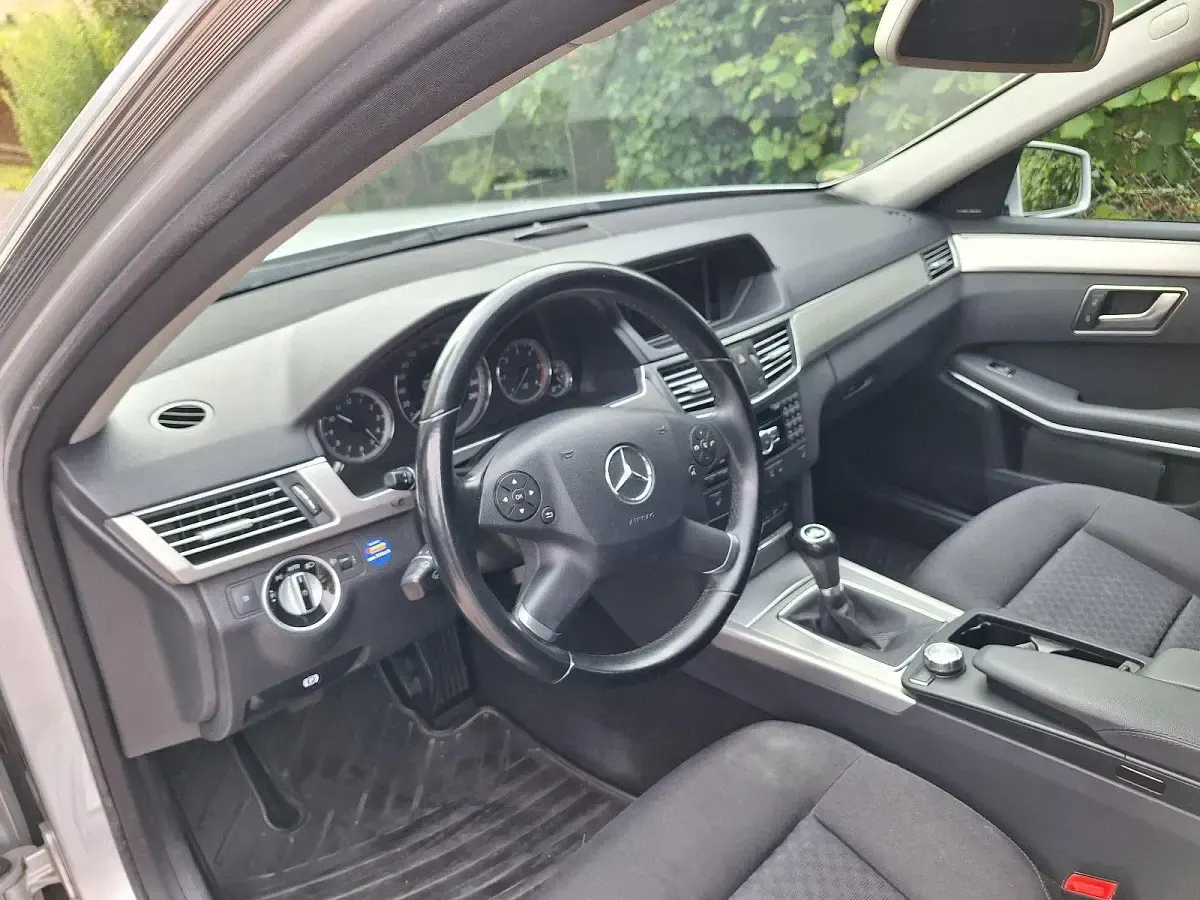 Usata Mercedes E220 170 CV (125 kW) 2012 Argento Station wagon