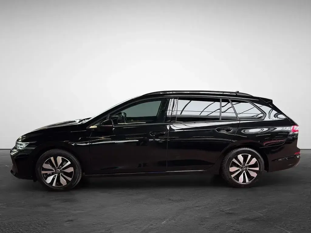 Gebraucht VW Golf VIII Goal 150 PS (110 kW) 2025 Schwarz (grenadillschwarz metallic) Kombi