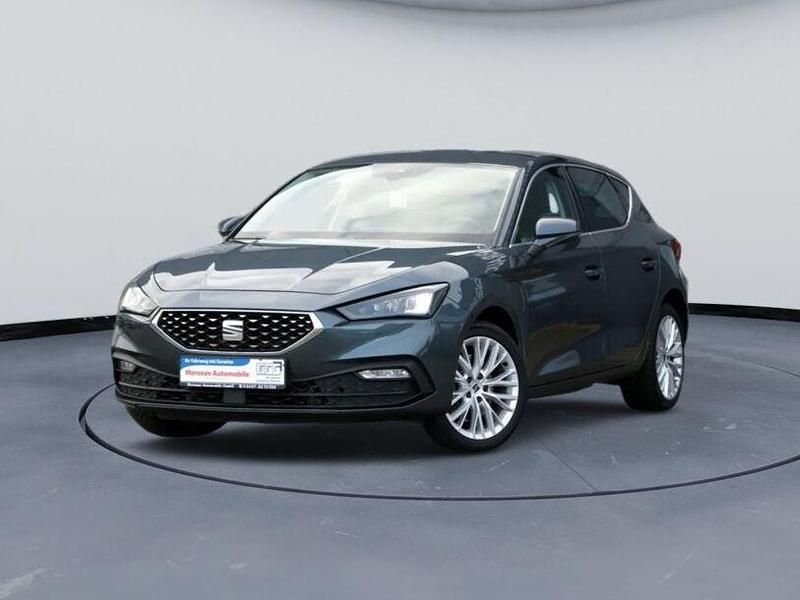 Magnetic grau metallic Gebraucht 2021 Seat Leon XCELLENCE Limousine | 22.800 € (Teuer) - Bild 1/4