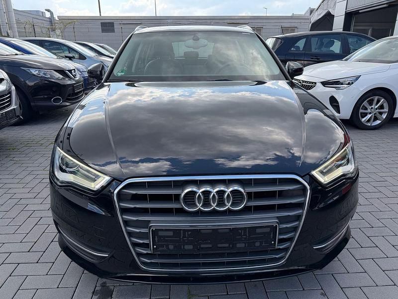 Gebraucht Audi A3 Ambiente 110 PS (80 kW) 2015 Schwarz Limousine