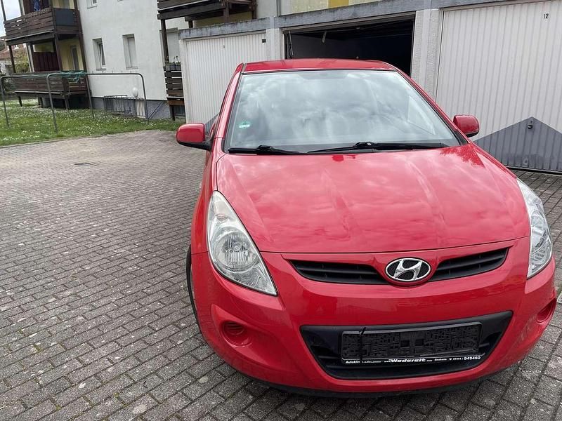Gebraucht Hyundai i20 Edition 77 PS (56 kW) 2011 Kleinwagen