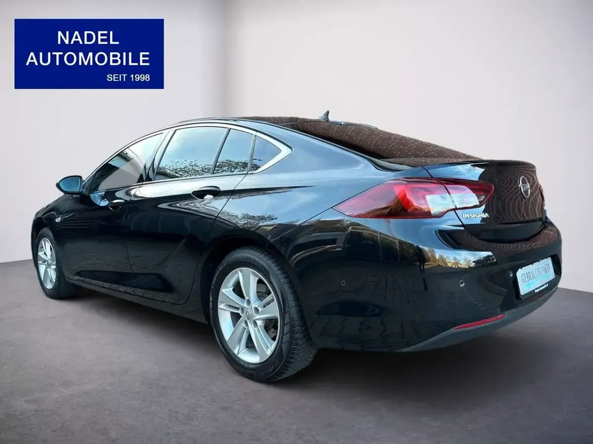 Gebraucht Opel Insignia Business 136 PS (100 kW) 2019 Black meet kettle (metallic) Limousine