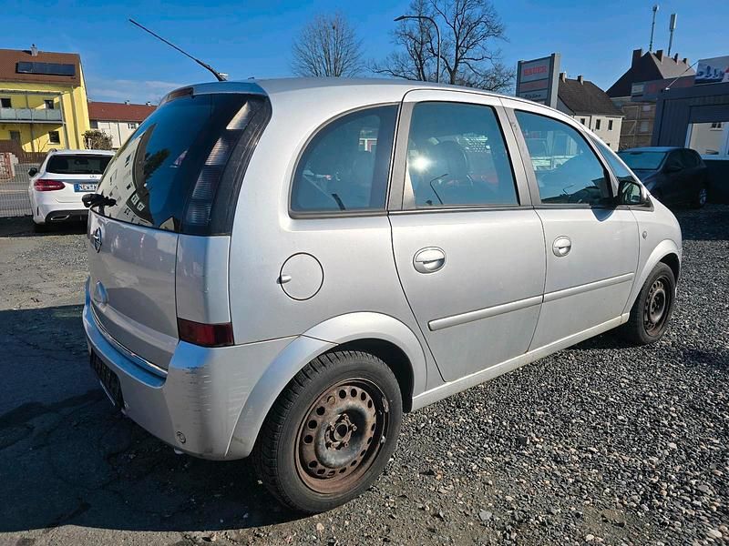 Gebraucht Opel Meriva 105 PS (77 kW) 2006 Silber Van / Kleinbus