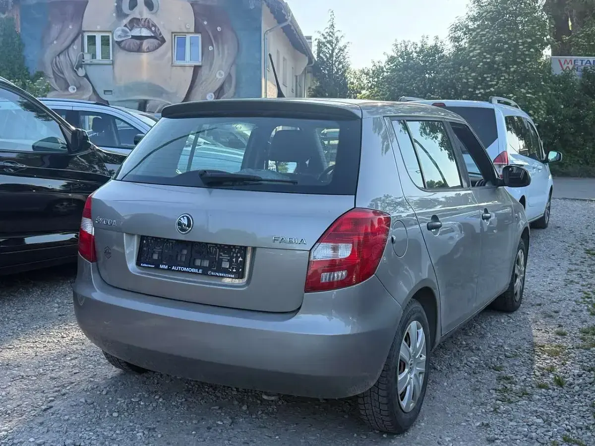 Używany Skoda Fabia Active 60 KM (44 kW) 2013 Beżowy Hatchback