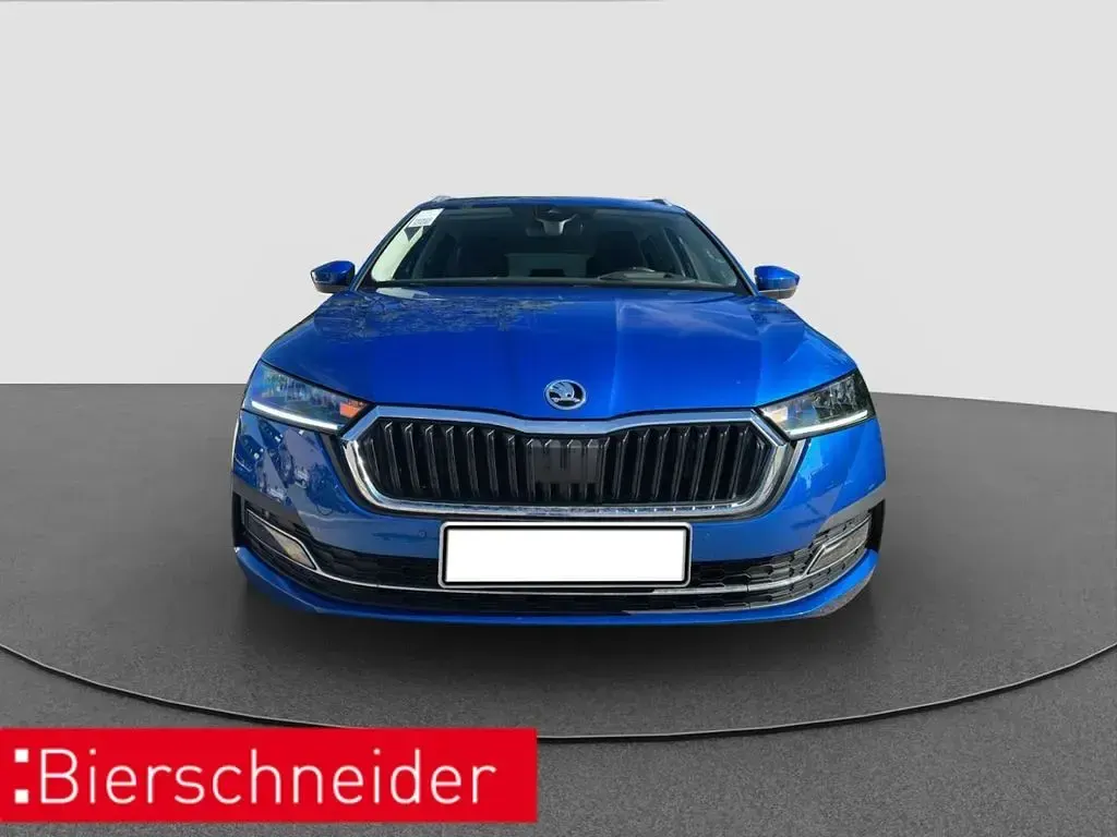 Gebraucht Skoda Octavia Selection 150 PS (110 kW) 2024 Blau Kombi