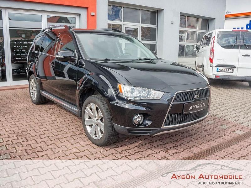 Gebraucht Mitsubishi Outlander Motion 147 PS (108 kW) 2012 Schwarz SUV