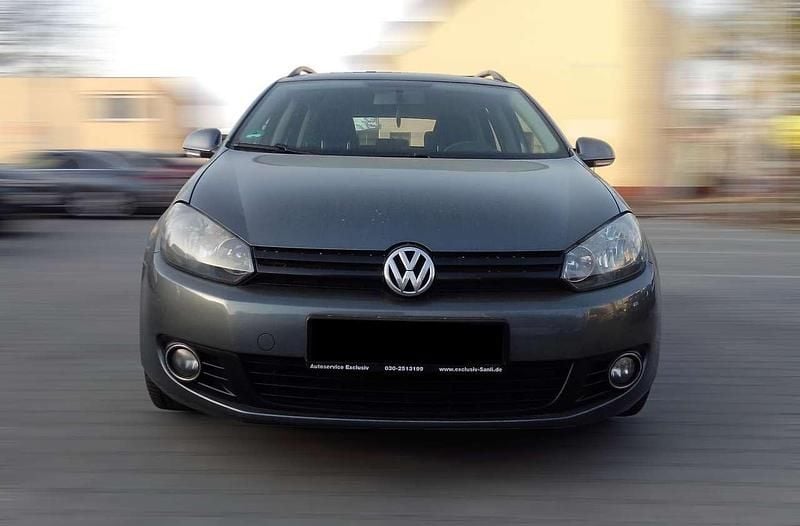 Gebraucht VW Golf VI 105 PS (77 kW) 2011 Grau Kleinwagen