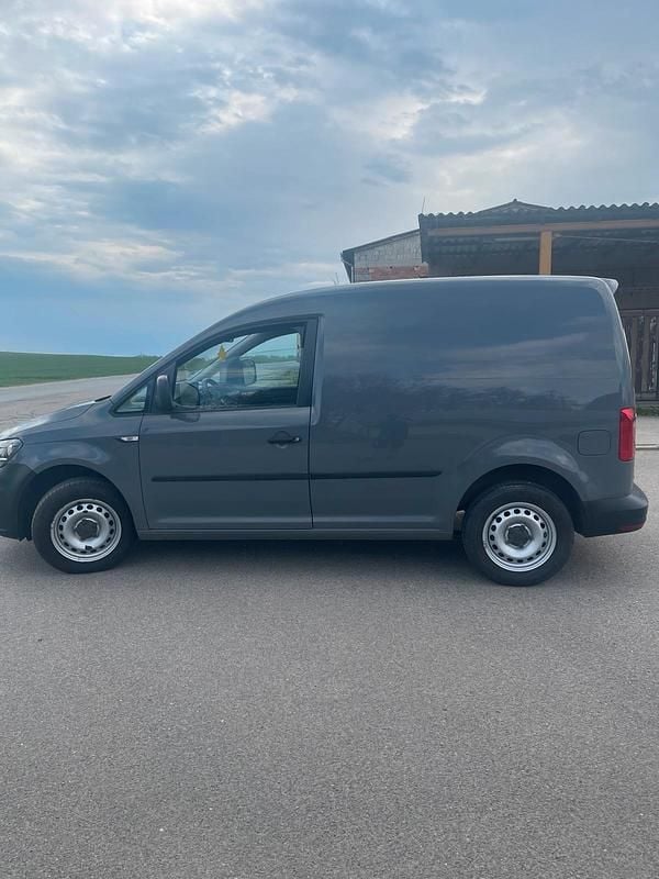 Second-hand VW Caddy 84 CP (61 kW) 2016 Gri Monovolum