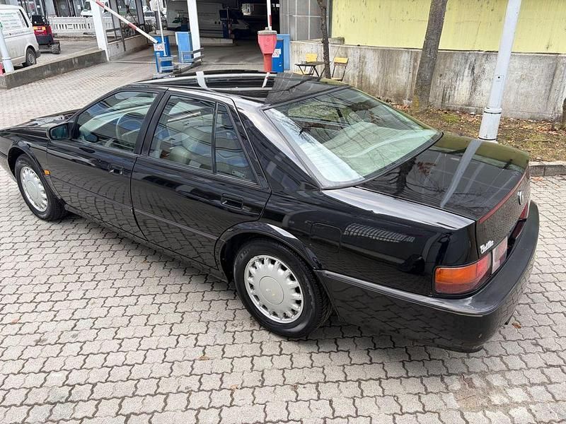 Gebraucht Cadillac STS 204 PS (150 kW) 1991 Schwarz Limousine