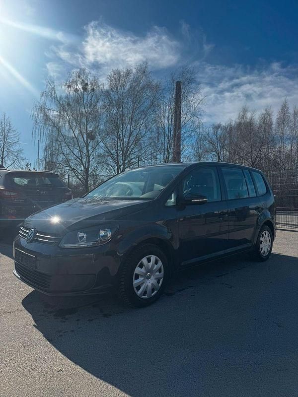 Gebraucht VW Touran Trendline 105 PS (77 kW) 2014 Grau Van / Kleinbus