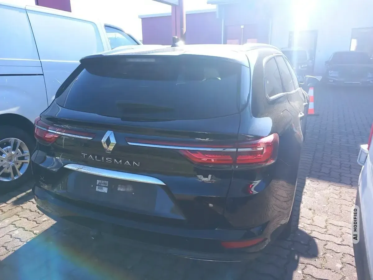 Gebraucht Renault Talisman GrandTour Intens 160 PS (117 kW) 2022 Schwarz metallic Kombi
