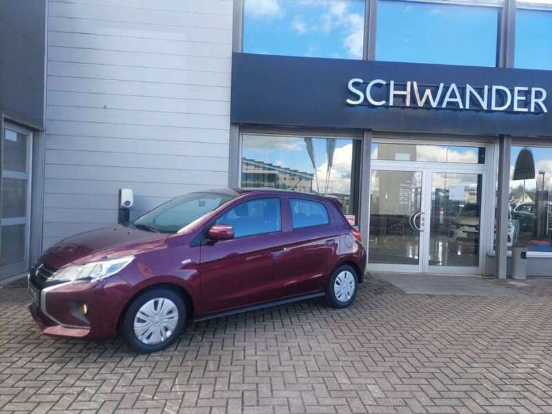 Bordeauxrot (p) Gebraucht 2021 Mitsubishi Space Star Spirit Limousine | 10.490 € (Fairer Preis) - Bild 1/4