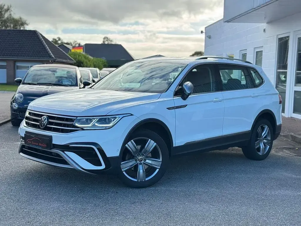 Gebraucht VW Tiguan Allspace Elegance 150 PS (110 kW) 2022 Weiß SUV