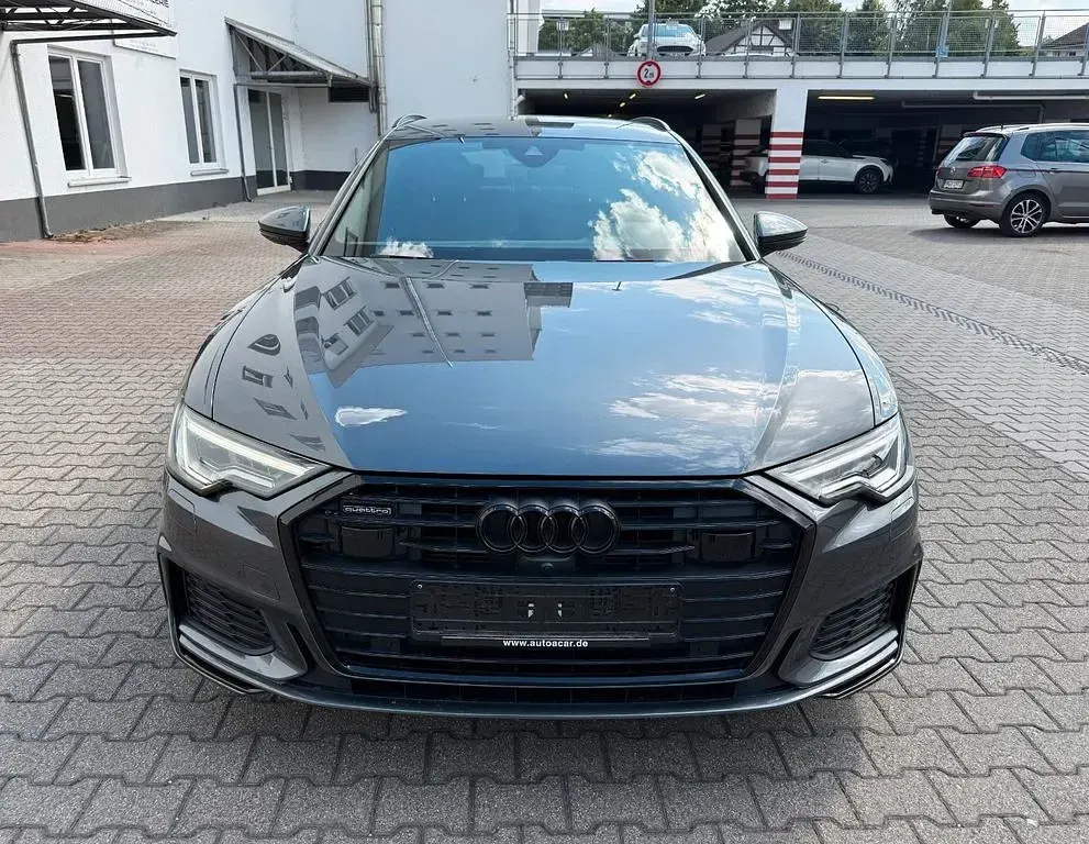 Gebraucht Audi A6 S-Line 367 PS (269 kW) 2023 Grau Kombi