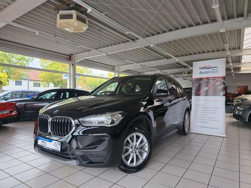 Schwarz Gebraucht 2021 BMW X1 Advantage SUV | 18.990 € (Fairer Preis) - Bild 1/4