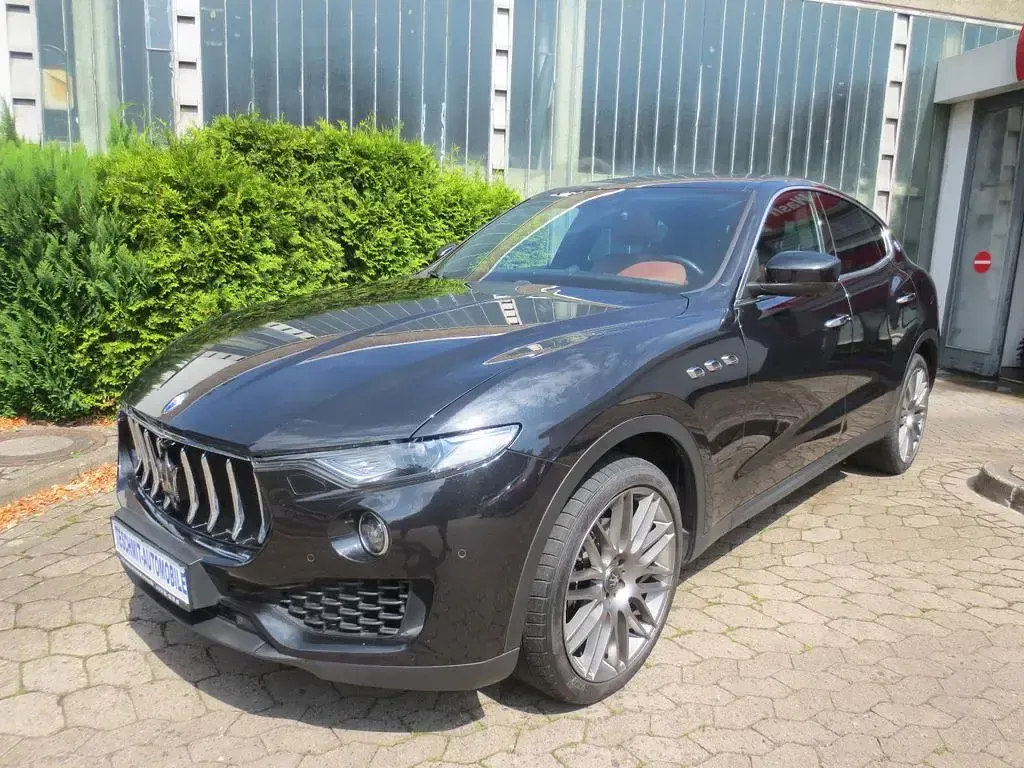 Gebraucht Maserati Levante 275 PS (202 kW) 2018 Schwarz SUV