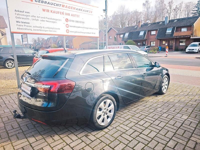 Gebraucht Opel Insignia 163 PS (119 kW) 2014 Schwarz Kombi