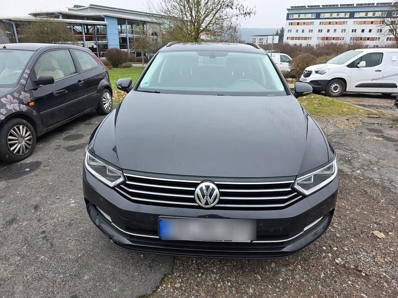 Gebraucht VW Passat 150 PS (110 kW) 2014 Schwarz Kombi
