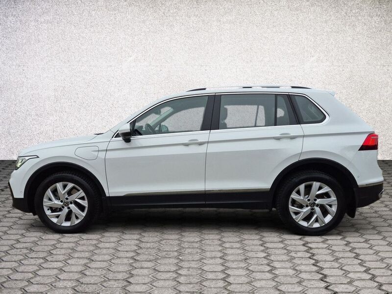 Gebraucht VW Tiguan Elegance 245 PS (180 kW) 2021 Pure white SUV