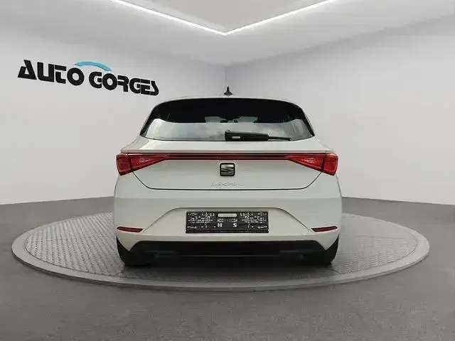 Gebraucht Seat Leon Style 150 PS (110 kW) 2023 Weiß Limousine