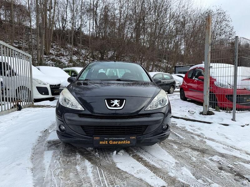 Grau Gebraucht 2010 Peugeot 206+ Basis Kleinwagen | 2.299 € (Fairer Preis) - Bild 1/4