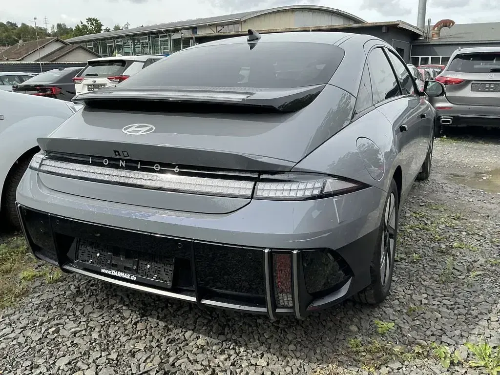 Gebraucht Hyundai Ioniq 6 167 kW (228 PS) 2024 Grau transmission blue pearl / mic (metallic) Limousine