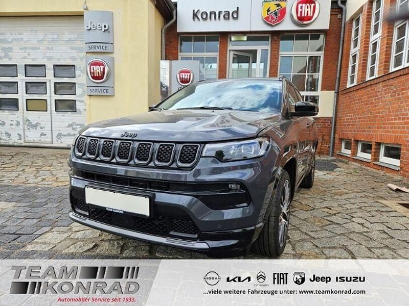 Neu Jeep Compass Summit 131 PS (96 kW) 2025 Grau SUV