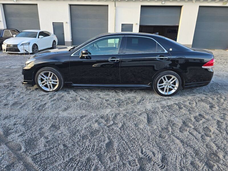 Gebraucht Toyota Crown 315 PS (231 kW) 2010 Schwarz Limousine