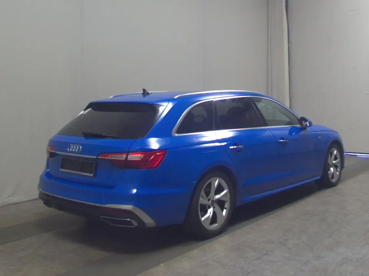 Brugt Audi A4 S-Line 204 HK (150 kW) 2022 Blå Stationcar