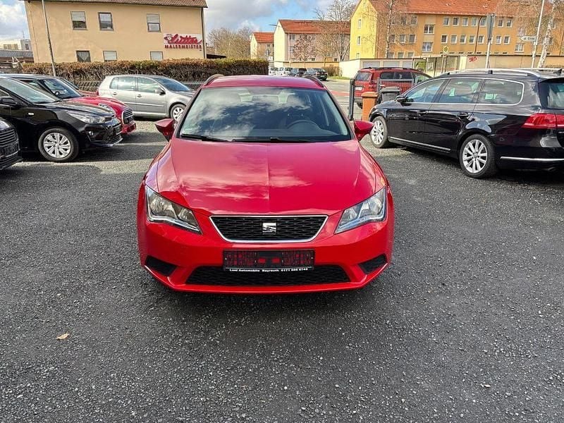 Gebraucht Seat Leon ST Reference 110 PS (80 kW) 2017 Rot Kombi