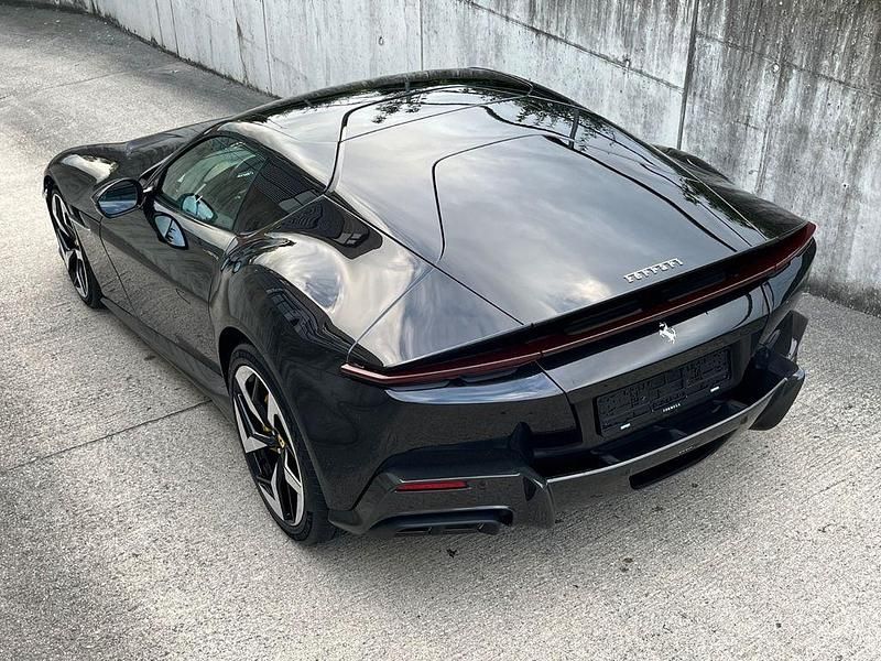 Neu Ferrari 12 Cilindri 829 PS (609 kW) 2025 Nero daytona Coupé