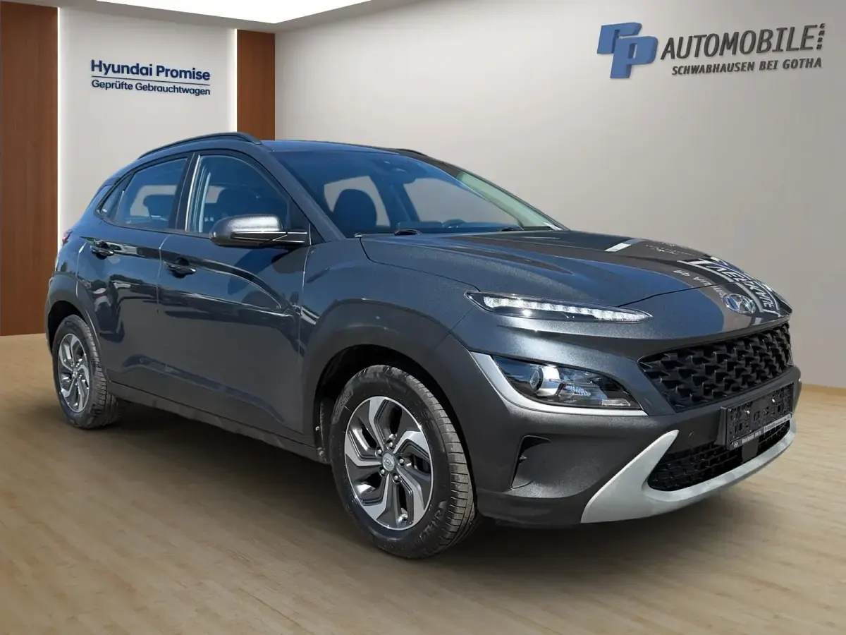 Gebraucht Hyundai Kona Essential 141 PS (103 kW) 2022 Grau SUV